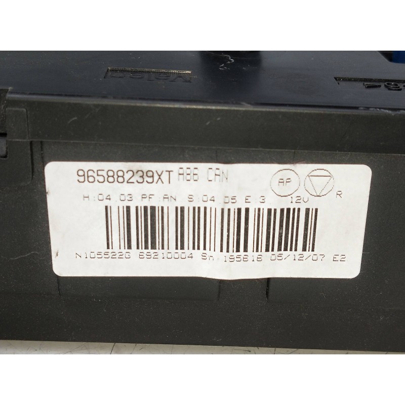 Recambio de mando calefaccion / aire acondicionado para citroen c3 1.4 hdi audace sensodrive referencia OEM IAM 96588239XT  