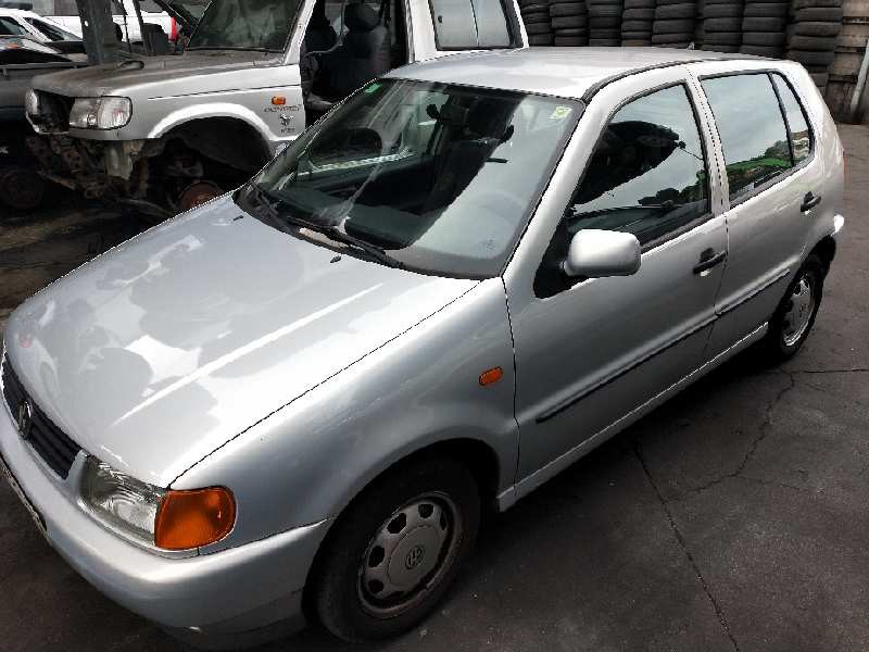 volkswagen polo berlina (6n1) del año 1998