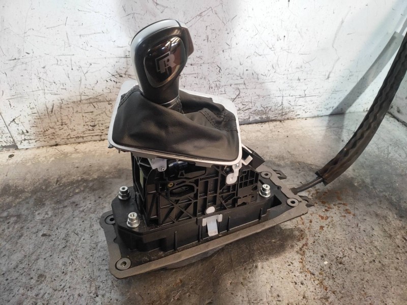 Recambio de palanca cambio para volkswagen touareg (7p5) v6 tdi bluemotion referencia OEM IAM 7P1713041C  