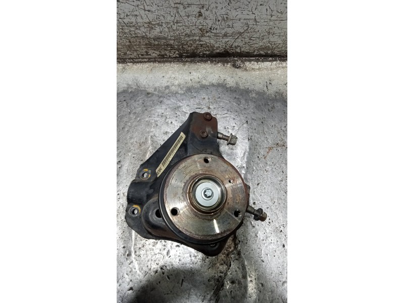 Recambio de mangueta delantera derecha para smart cabrio básico referencia OEM IAM   