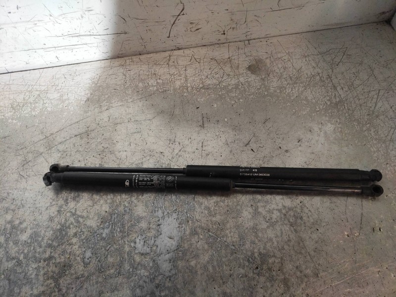 Recambio de amortiguadores maletero / porton para fiat nuova 500 (150) lounge referencia OEM IAM 51785412  