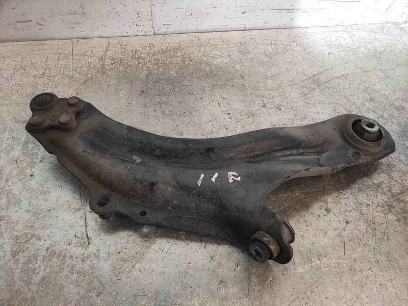 Recambio de brazo suspension inferior delantero izquierdo para renault kangoo authentique referencia OEM IAM   