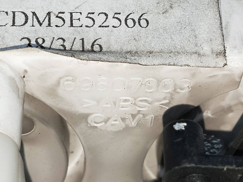 Recambio de mando calefaccion / aire acondicionado para ford focus c-max (cap) 1.6 tdci cat referencia OEM IAM 69607003  