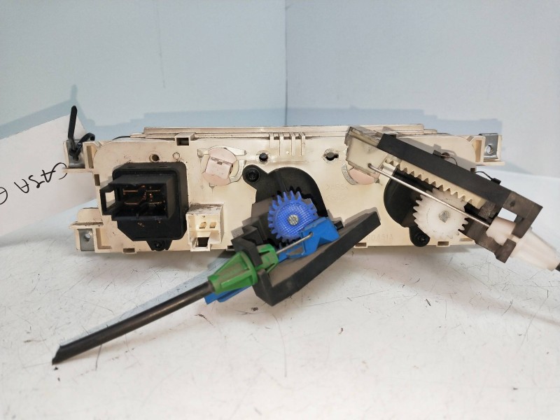 Recambio de mando calefaccion / aire acondicionado para ford transit mod.2000 caja abierta ft 330 2.4 corto referencia OEM IAM Y