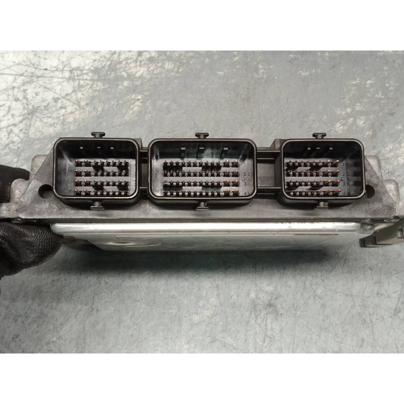 Recambio de centralita motor uce para ford focus berlina (cap) 1.6 tdci cat referencia OEM IAM 0281011701 6M5112A650NC 9BXC