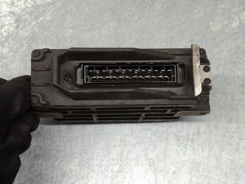 Recambio de centralita motor uce para opel kadett e gl berlina referencia OEM IAM 5WK6221 90340026 WW