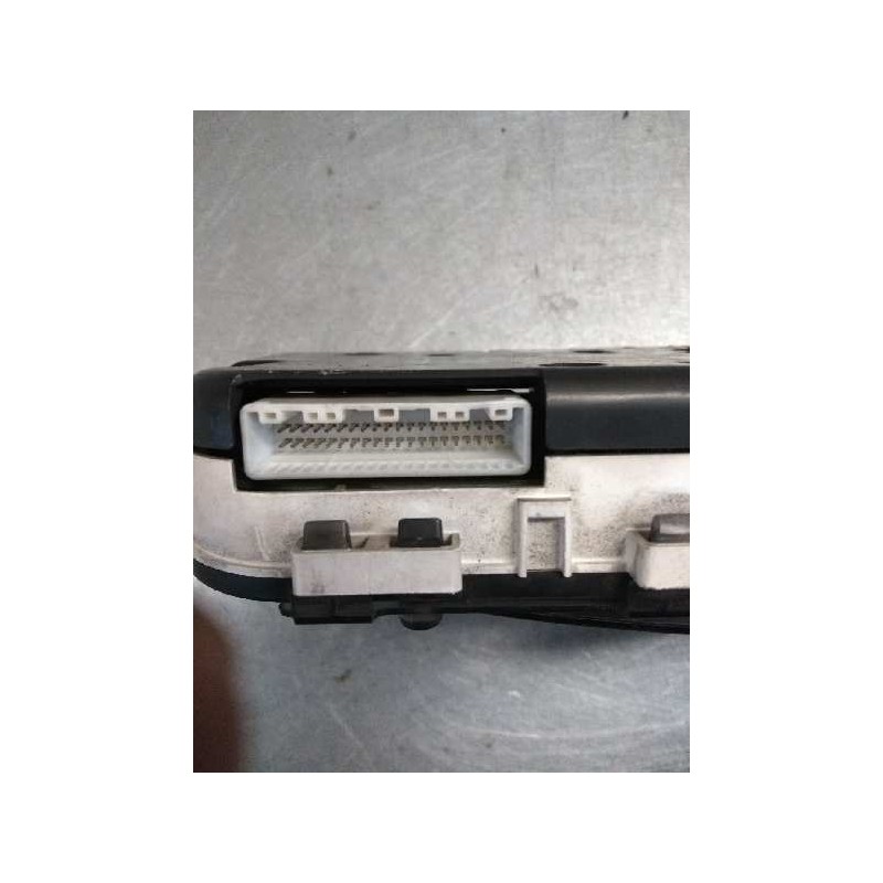 Recambio de cuadro instrumentos para toyota corolla verso (r1) 2.2 turbodiesel cat referencia OEM IAM 838000F091 MB2574308260 M8