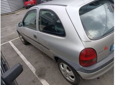 opel corsa b del año 2000 2