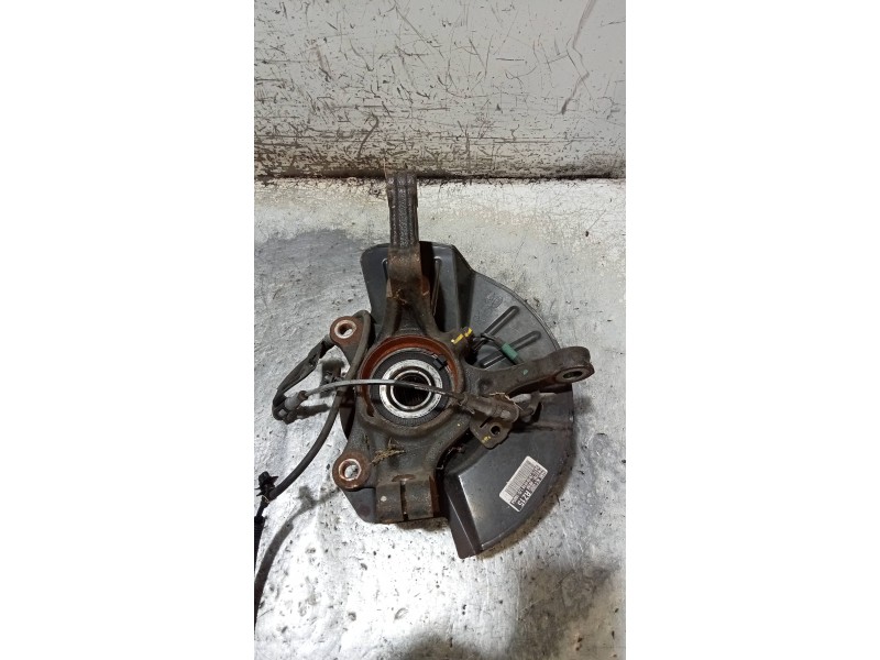Recambio de mangueta delantera derecha para kia rio (yb) drive referencia OEM IAM   