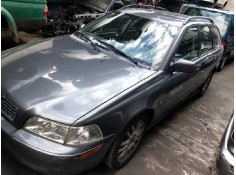 volvo v40 familiar del año 2003