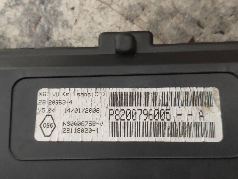 Recambio de cuadro instrumentos para renault kangoo authentique referencia OEM IAM 8200796005A 281180201 