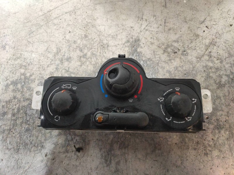Recambio de mando calefaccion / aire acondicionado para renault kangoo authentique referencia OEM IAM 5F2140100  