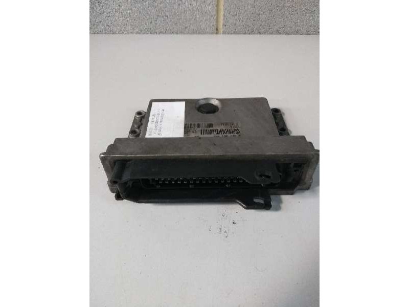 Recambio de centralita motor uce para peugeot 806 1.9 turbodiesel cat referencia OEM IAM 0281001442 9626373980 XUDBC02