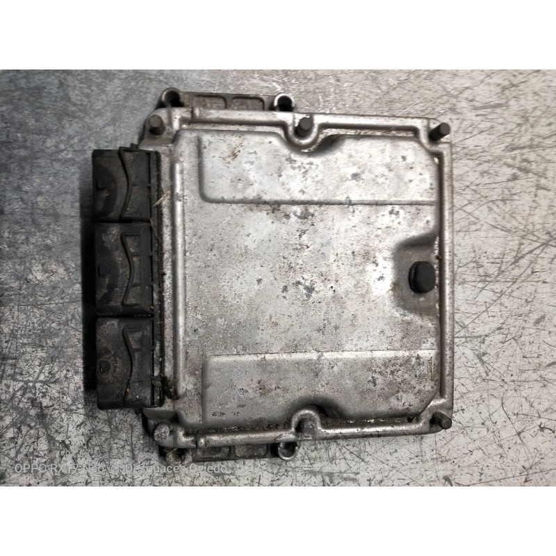 Recambio de centralita motor uce para renault laguna ii grandtour (kg0) dynamique referencia OEM IAM 0281011571 8200309318 82003