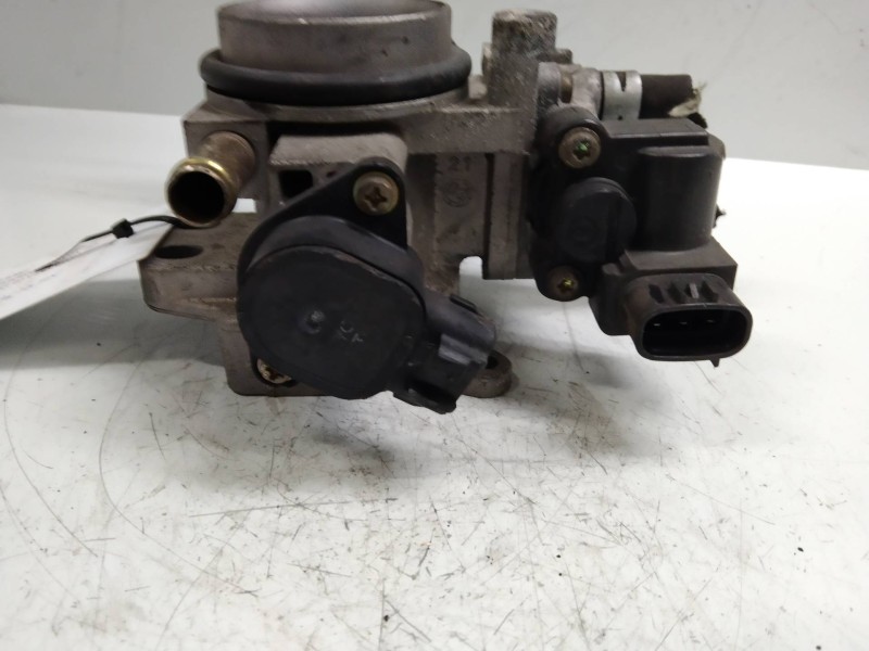 Recambio de caja mariposa para toyota yaris (ncp1/nlp1/scp1) 1.3 expo referencia OEM IAM 2221003010  