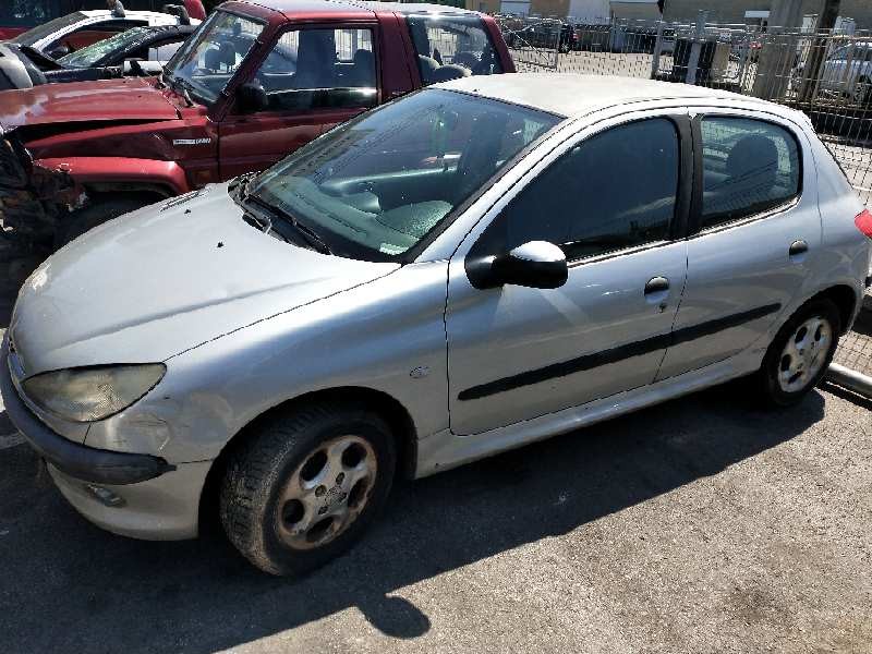 peugeot 206 berlina del año 2000 peugeot 206 berlina del año 2000