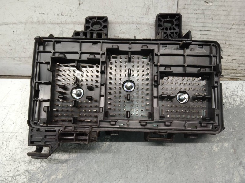 Recambio de caja reles / fusibles para hyundai sonata (nf) 2.0 crdi comfort i referencia OEM IAM 919503K610  