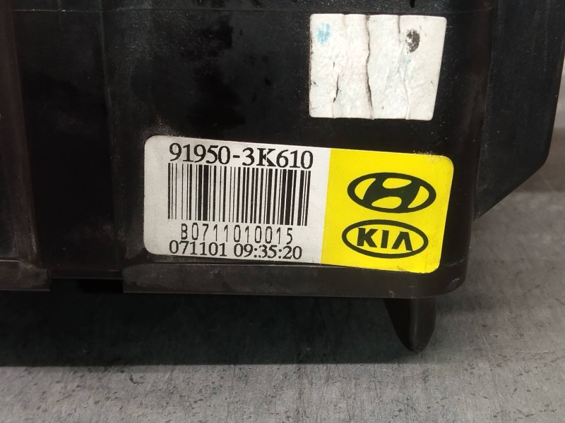 Recambio de caja reles / fusibles para hyundai sonata (nf) 2.0 crdi comfort i referencia OEM IAM 919503K610  
