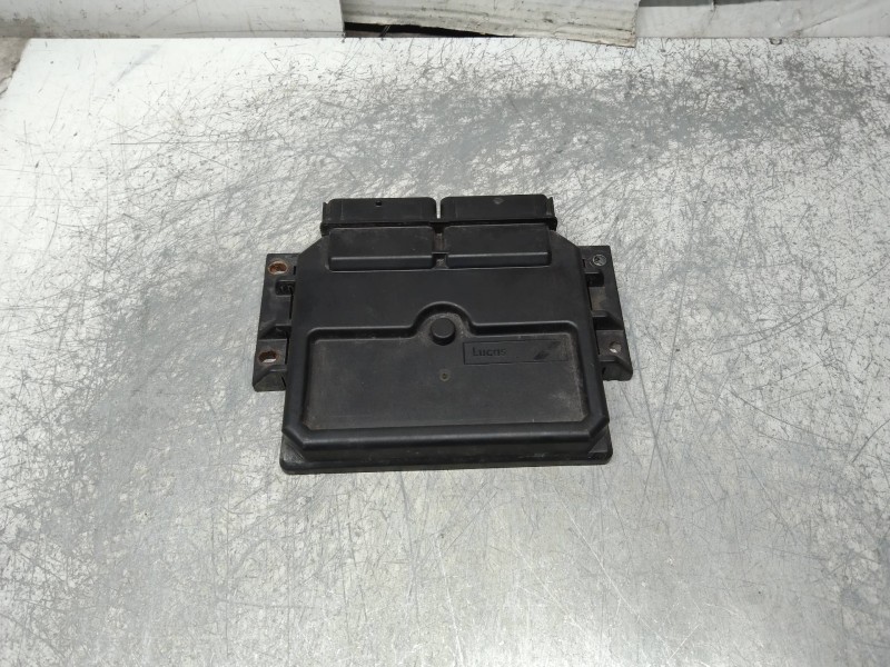 Recambio de centralita motor uce para renault megane i fase 2 berlina (ba0) 1.9 d expression referencia OEM IAM R04010029D 77001