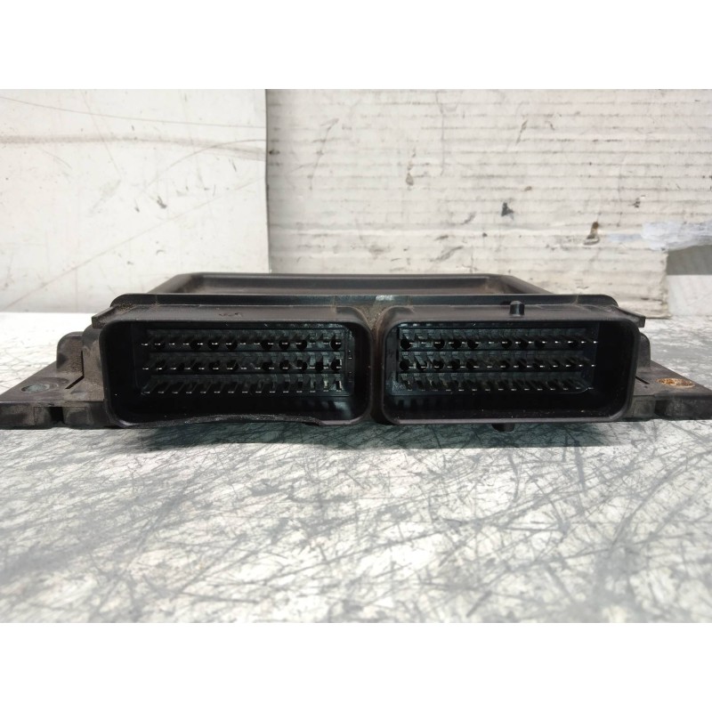 Recambio de centralita motor uce para renault megane i fase 2 berlina (ba0) 1.9 d expression referencia OEM IAM R04010029D 77001