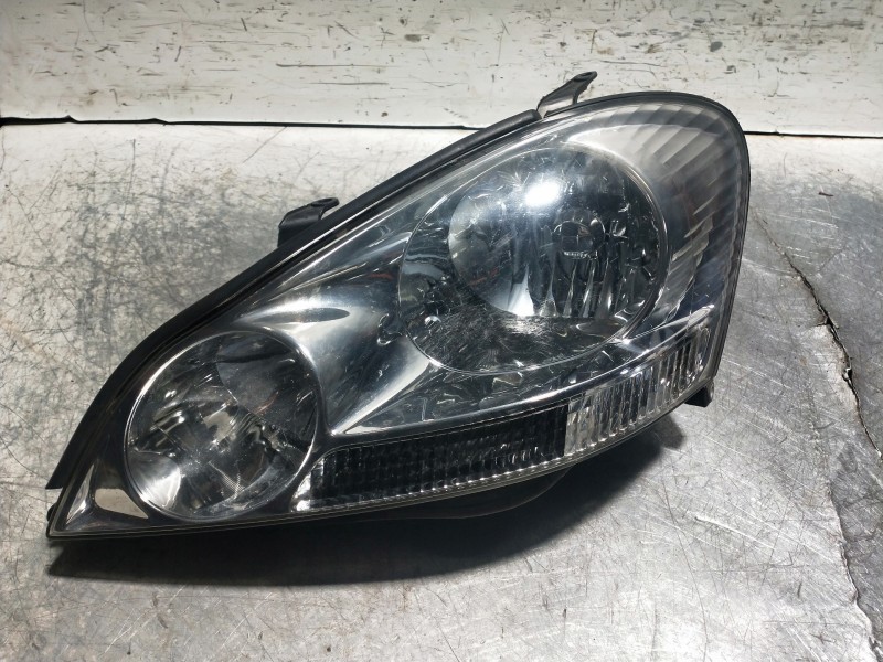 Recambio de faro izquierdo para toyota avensis verso (m20) 2.0 turbodiesel cat referencia OEM IAM   