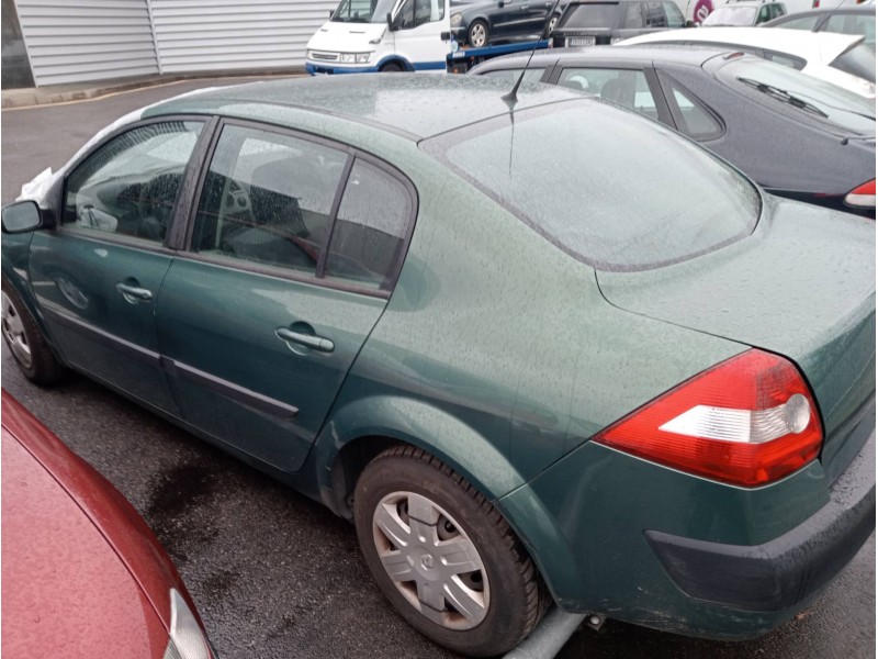renault megane ii classic berlina del año 2004