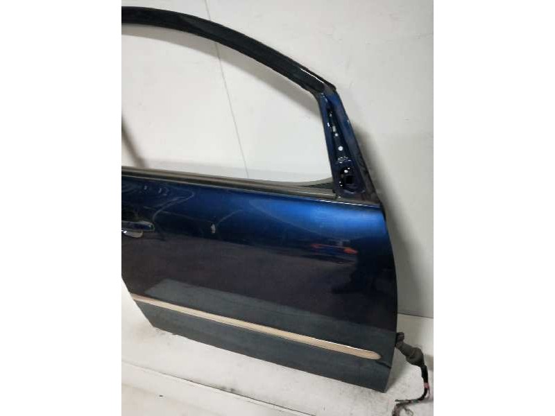 Recambio de puerta delantera derecha para toyota avensis verso (m20) 2.0 turbodiesel cat referencia OEM IAM   