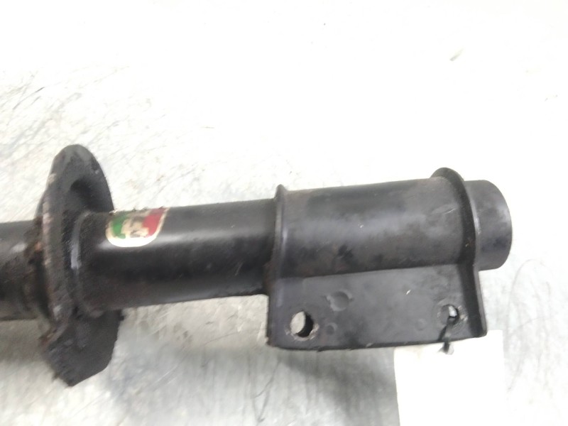Recambio de amortiguador delantero para seat 131 2.5 d referencia OEM IAM   