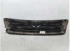 Recambio de rejilla delantera para toyota avensis verso (m20) 2.0 turbodiesel cat referencia OEM IAM    2