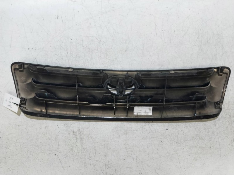 Recambio de rejilla delantera para toyota avensis verso (m20) 2.0 turbodiesel cat referencia OEM IAM   