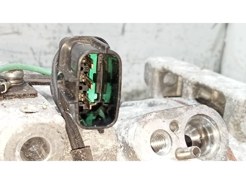 Recambio de compresor aire acondicionado para kia rio (yb) drive referencia OEM IAM 1E39E17100 8K0520261 