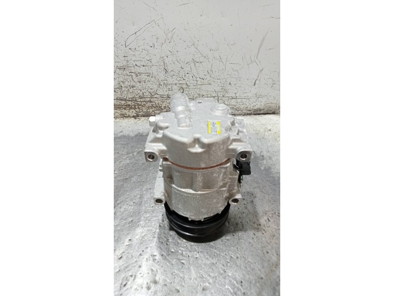 Recambio de compresor aire acondicionado para kia rio (yb) drive referencia OEM IAM 1E39E17100 8K0520261 