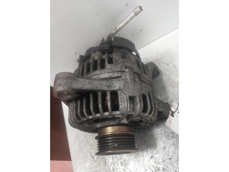Recambio de alternador para fiat marea berlina (185) 1.6 16v / 100 16v sx referencia OEM IAM 0124415011 BOSCH 