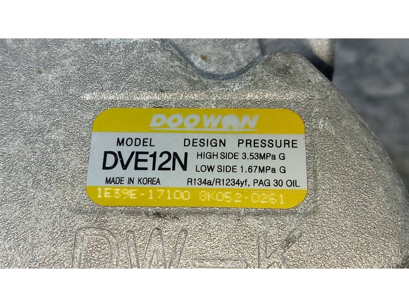 Recambio de compresor aire acondicionado para kia rio (yb) drive referencia OEM IAM 1E39E17100 8K0520261 