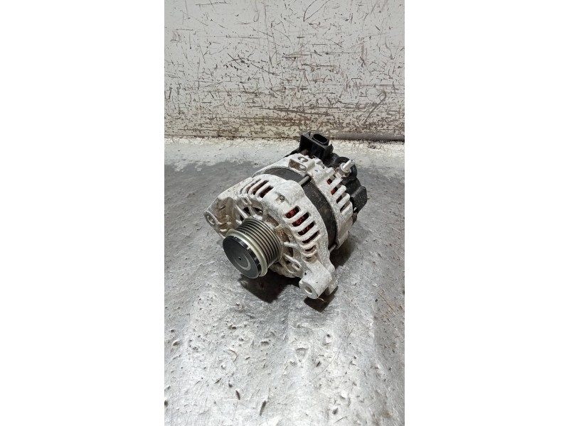 Recambio de alternador para kia rio (yb) drive referencia OEM IAM 3730004950  