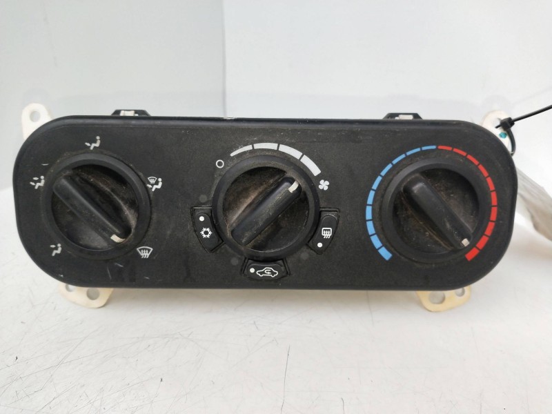 Recambio de mando calefaccion / aire acondicionado para dodge caliber 2.0 16v crd cat referencia OEM IAM P05058307AE   Recambio de mando calefaccion / aire acondicionado para dodge caliber 2.0 16v crd cat referencia OEM IAM P05058307AE