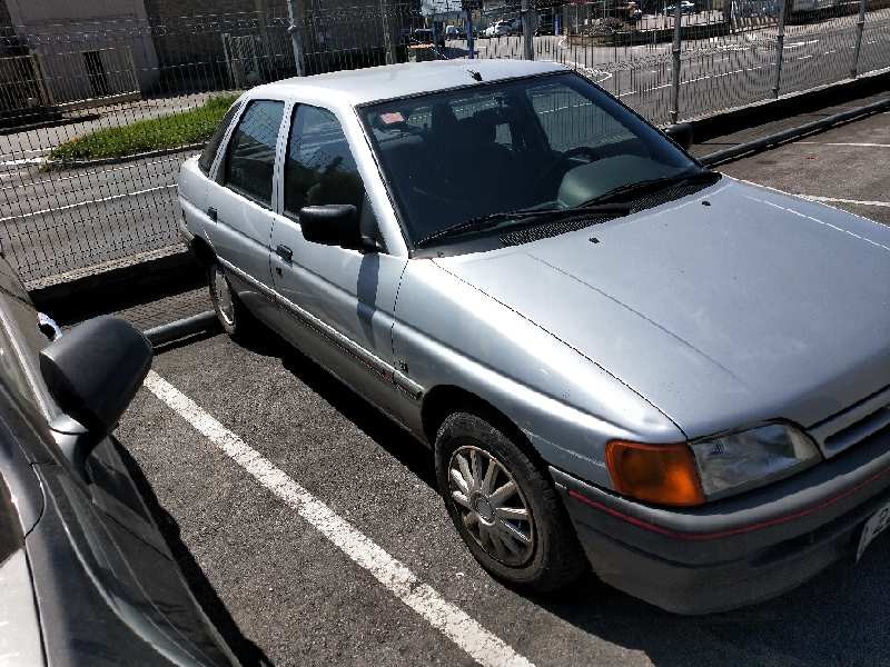 ford escort berlina/turnier del año 1991