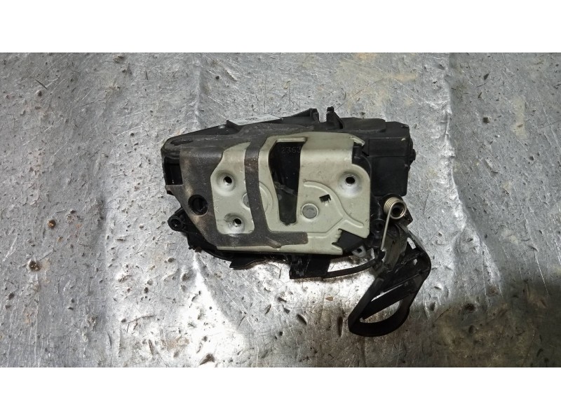Recambio de motor cierre centralizado delantero izquierdo para ford focus berlina (cap) 1.6 tdci cat referencia OEM IAM BM5AA218