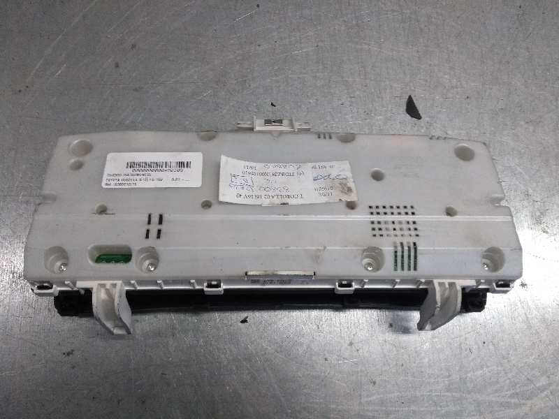 Recambio de cuadro instrumentos para toyota corolla (e12) 1.6 16v referencia OEM IAM 8380012E10 2574206300 