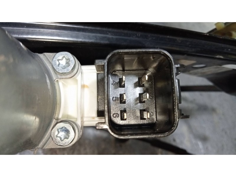 Recambio de elevalunas delantero izquierdo para ford focus berlina (cap) 1.6 tdci cat referencia OEM IAM BM51A23201BD  