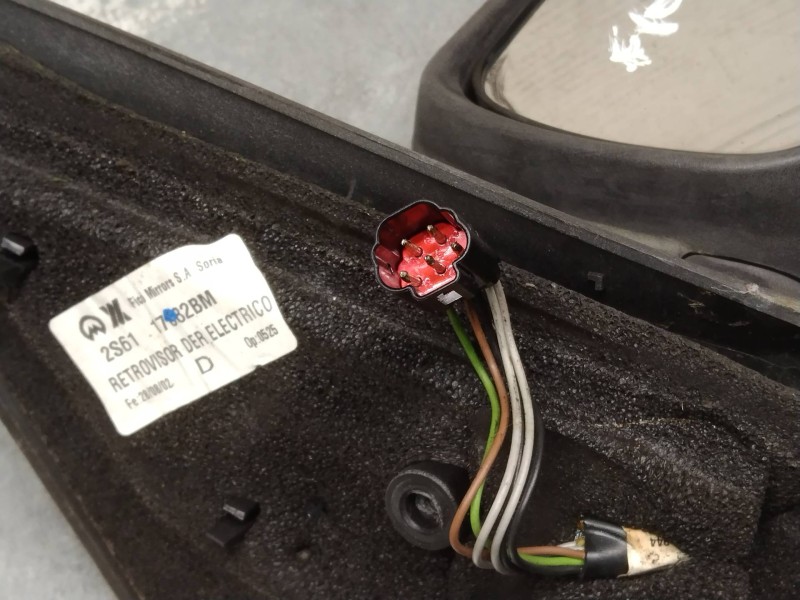 Recambio de retrovisor derecho para ford fiesta (cbk) ambiente referencia OEM IAM   ELECTRICO