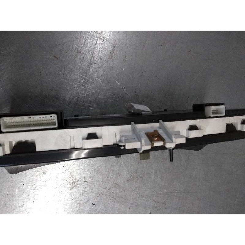 Recambio de cuadro instrumentos para toyota corolla (e12) 2.0 turbodiesel cat referencia OEM IAM 8380002760 110080107004 