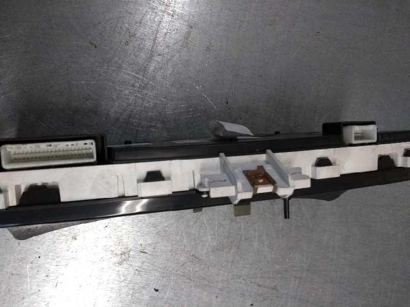 Recambio de cuadro instrumentos para toyota corolla (e12) 2.0 turbodiesel cat referencia OEM IAM 8380002760 110080107004 