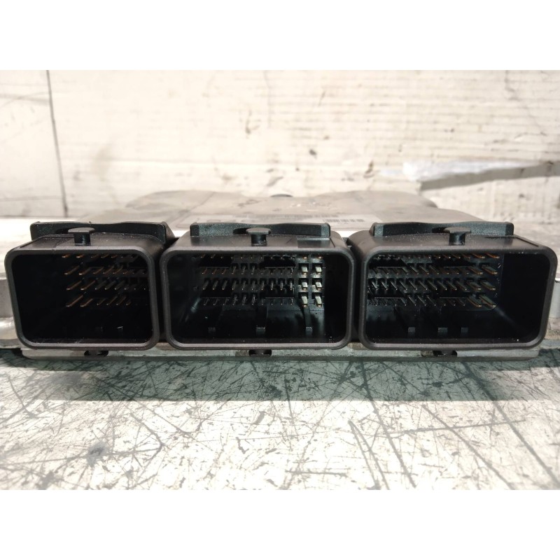 Recambio de centralita motor uce para volvo v40 familiar 1.9 diesel cat referencia OEM IAM 0281010441 HOM8200065996 8200126494 E