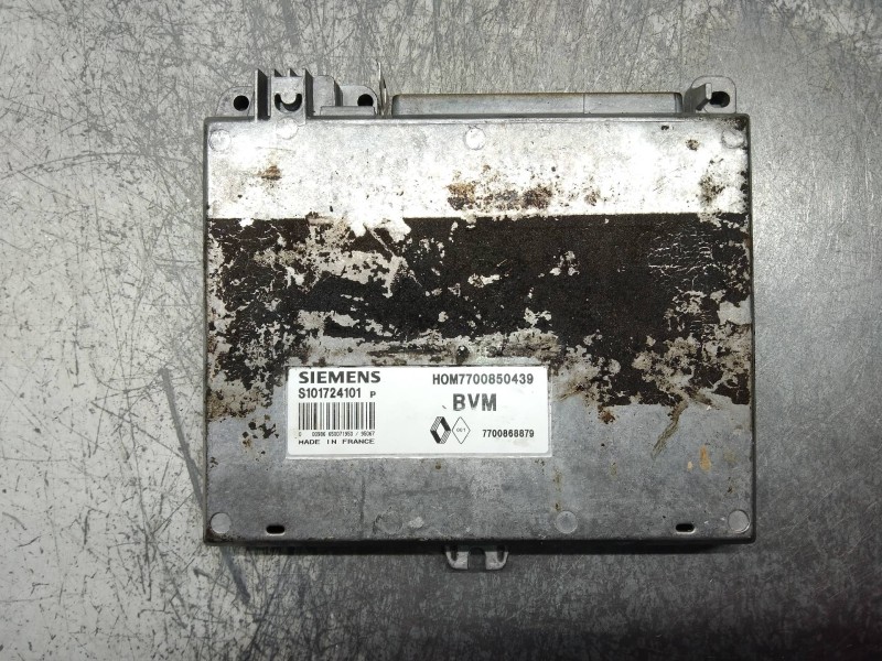 Recambio de centralita motor uce para renault safrane (b54) 2.2i referencia OEM IAM S101724101P HOM7700850439 7700868879
