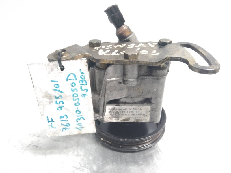 Recambio de bomba direccion para toyota avensis berlina (t 22) 2.0 16v cat referencia OEM IAM 7613955101  