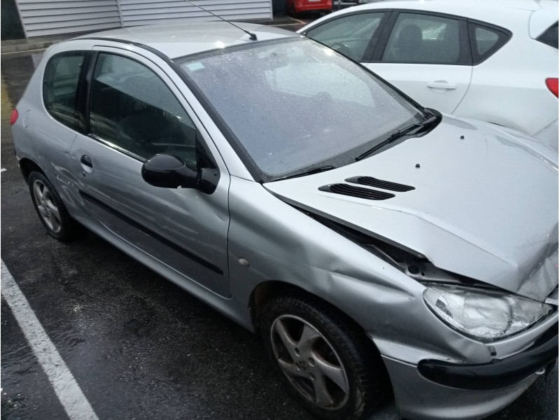 peugeot 206 berlina del año 1999
