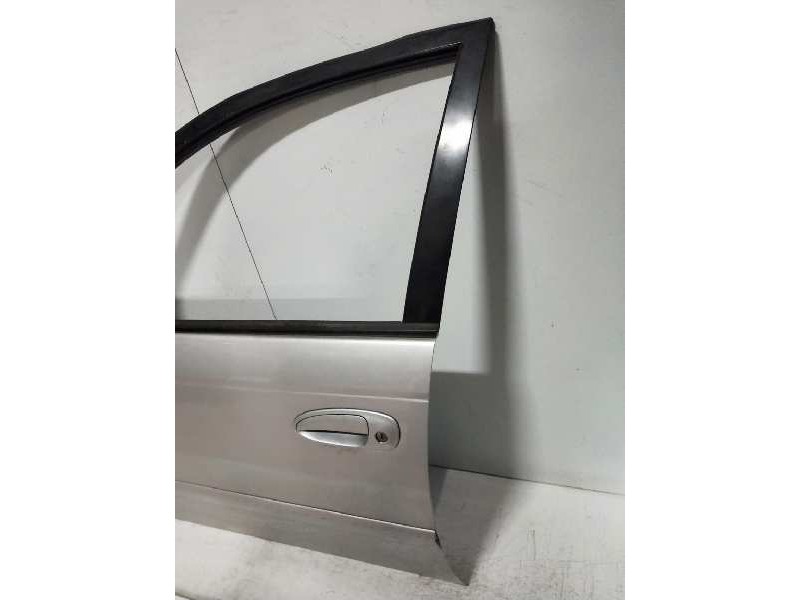 Recambio de puerta delantera izquierda para toyota avensis berlina (t 22) 1.6 16v referencia OEM IAM  4P 