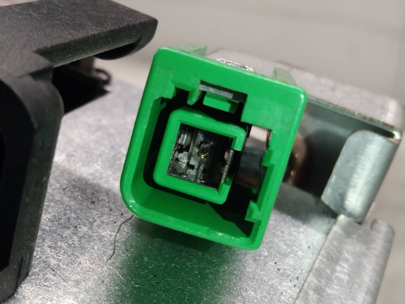 Recambio de sistema navegacion gps para fiat croma (194) 1.9 16v multijet dynamic referencia OEM IAM 735398761  