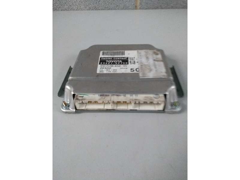 Recambio de centralita motor uce para toyota corolla (e12) 1.6 16v referencia OEM IAM 8966102750 MB1752008262 3ZZFE MT 50